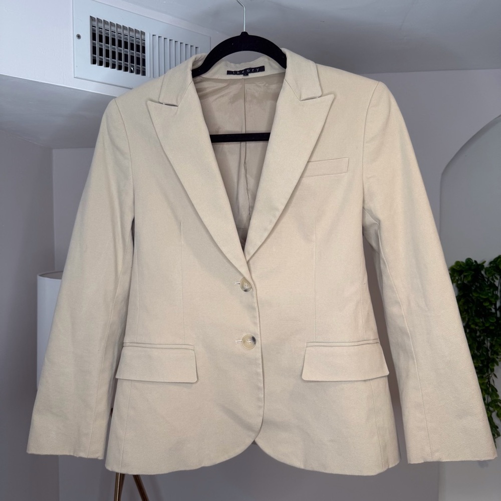 Theory Women's Fitted Cream Blazer Double Button Closure with Pockets